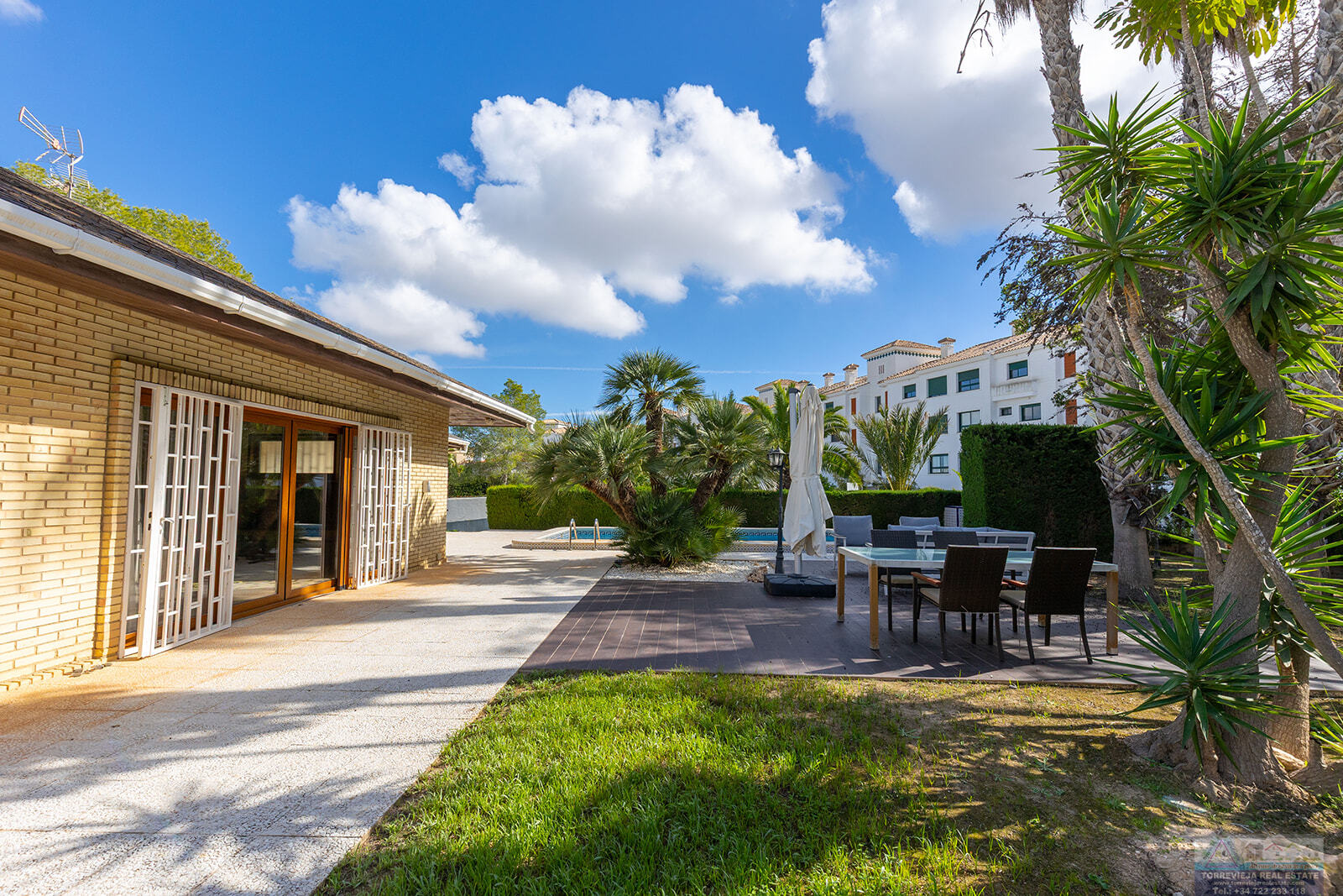 Venta de villa en Orihuela costa