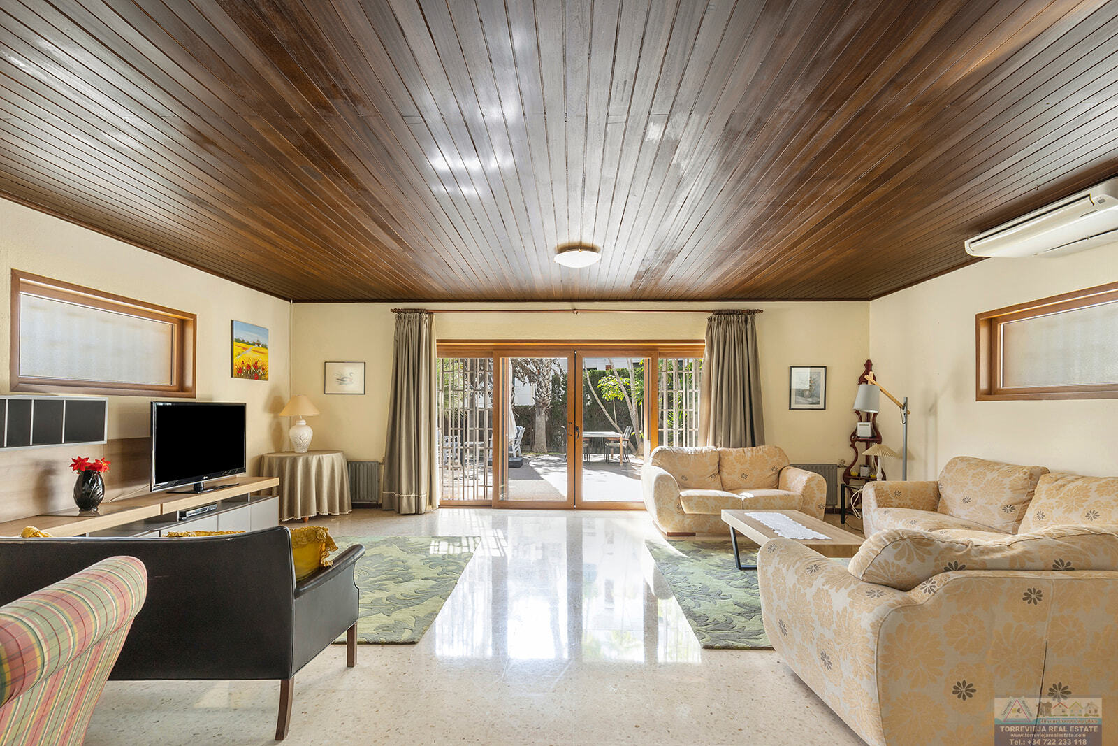 Venta de villa en Orihuela costa