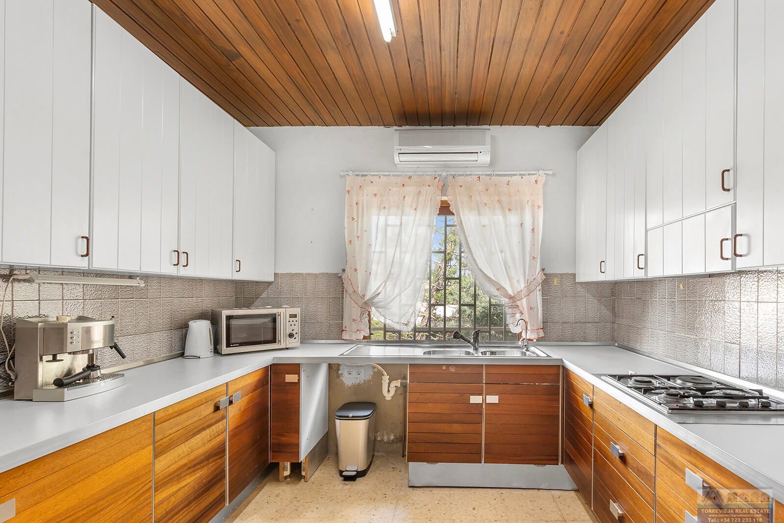 Venta de villa en Orihuela costa