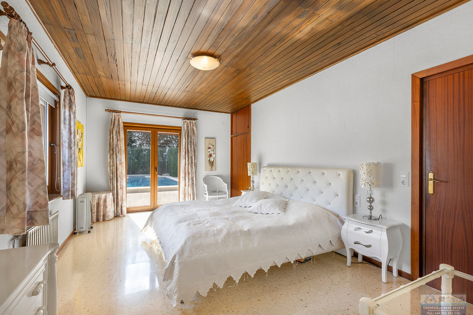 Venta de villa en Orihuela costa