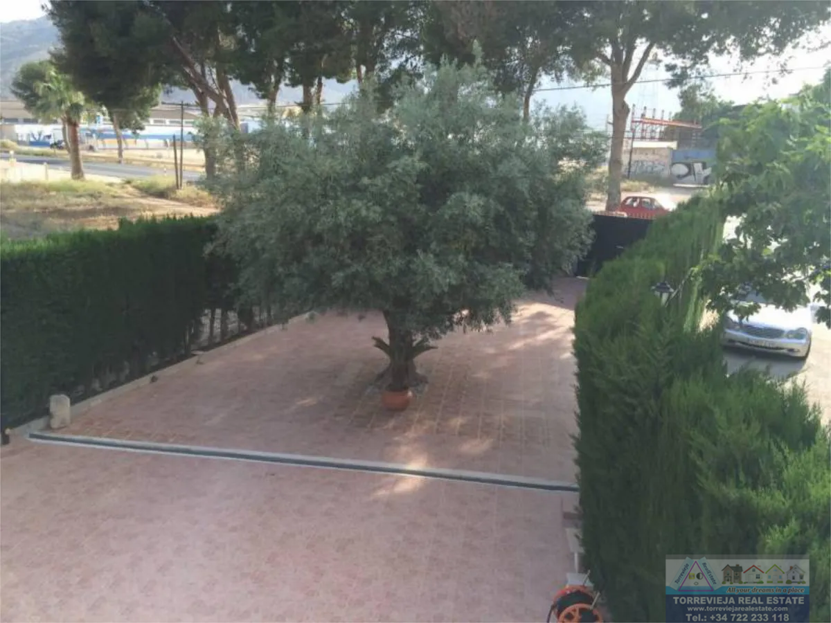 Venta de chalet en Orihuela