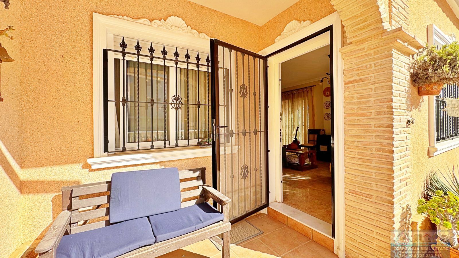 Venta de villa en Orihuela costa