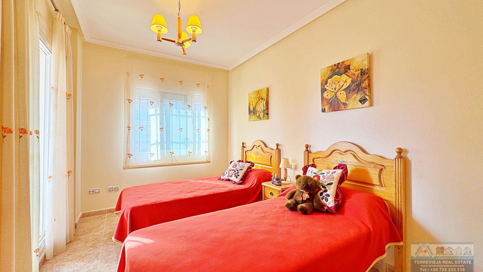 Venta de villa en Orihuela costa