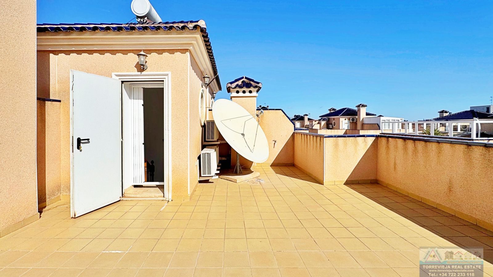Venta de villa en Orihuela costa