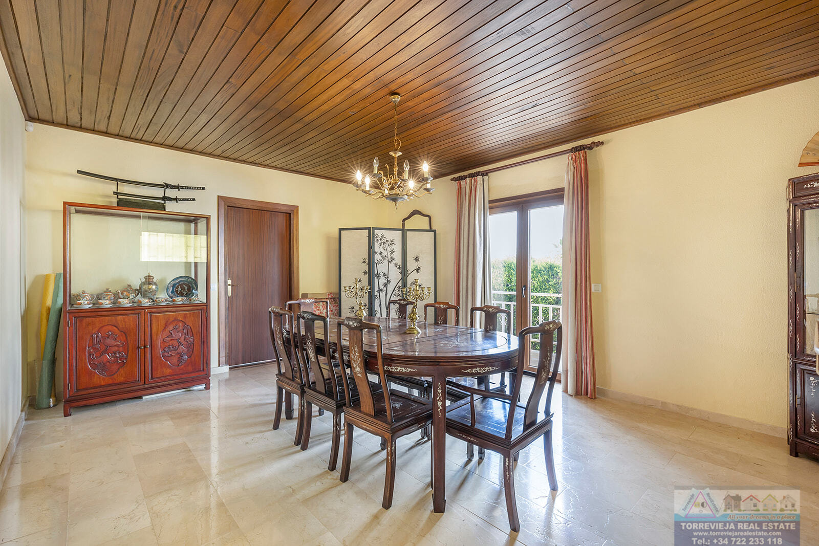Venta de villa en Orihuela costa