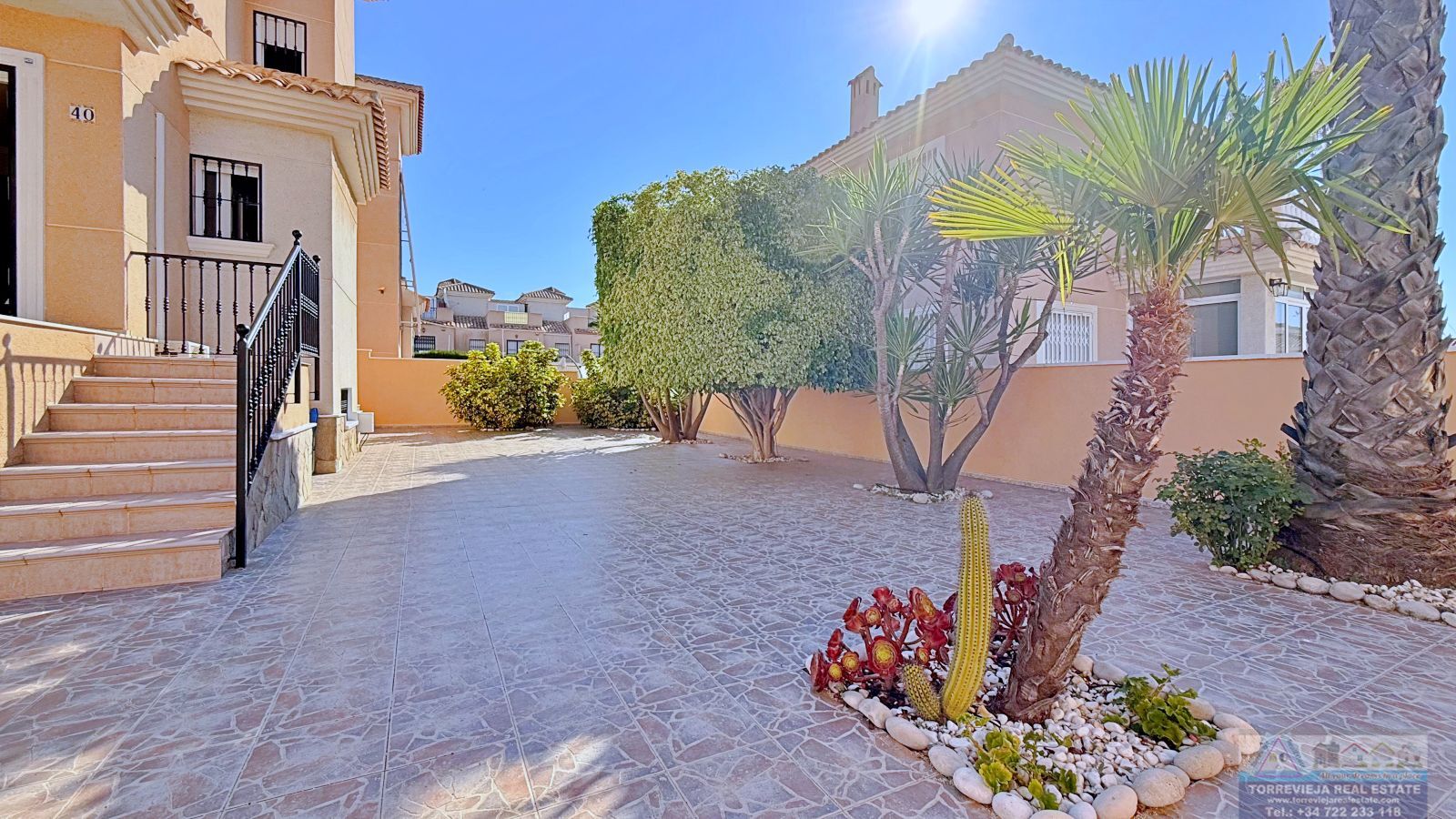 Venta de villa en Orihuela