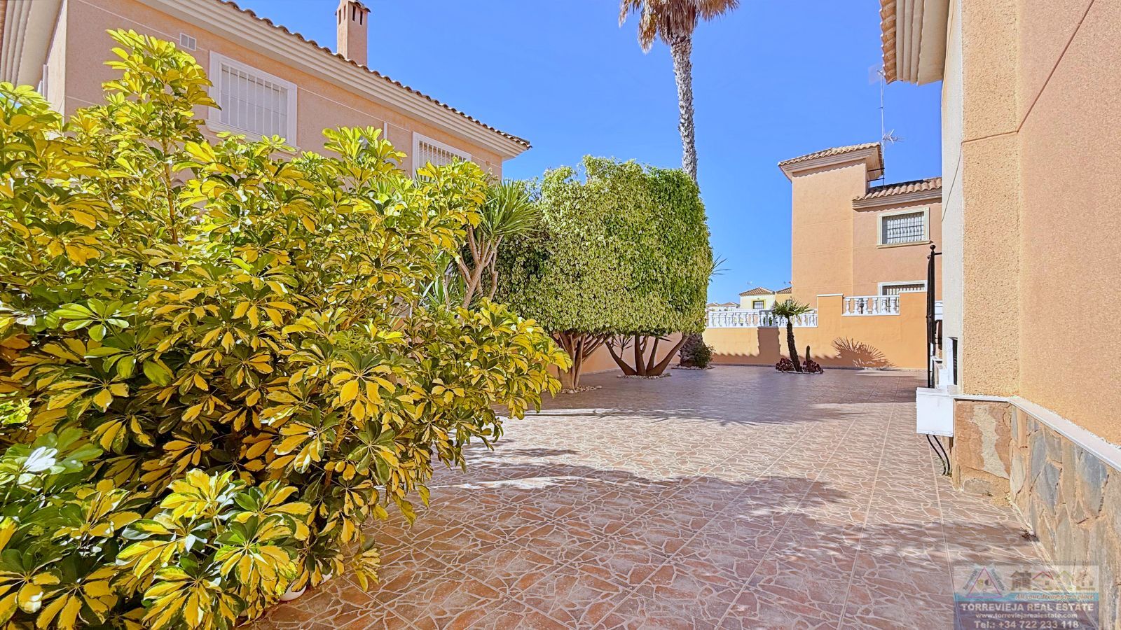 Venta de villa en Orihuela