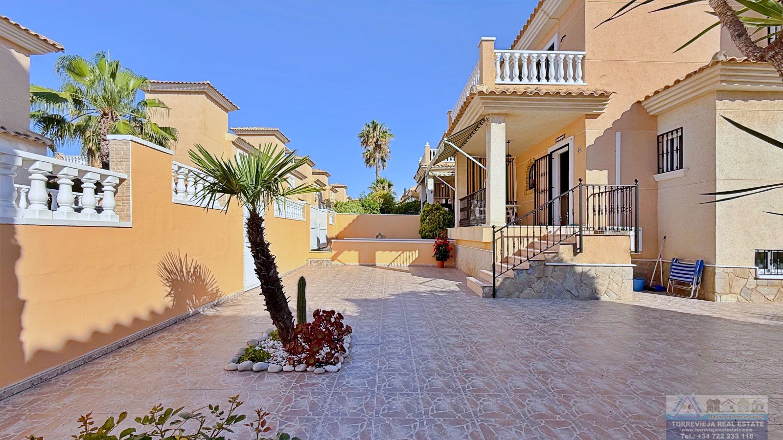 Venta de villa en Orihuela