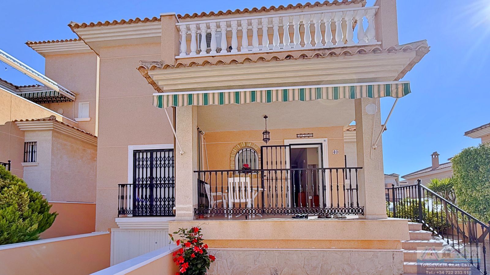 Venta de villa en Orihuela