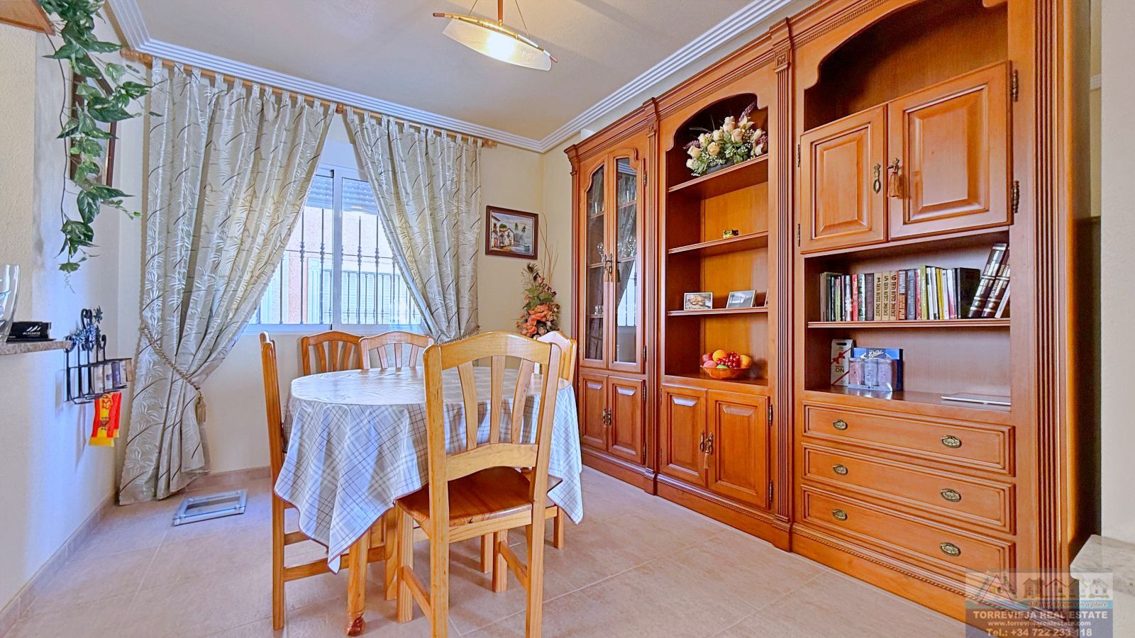 Venta de villa en Orihuela
