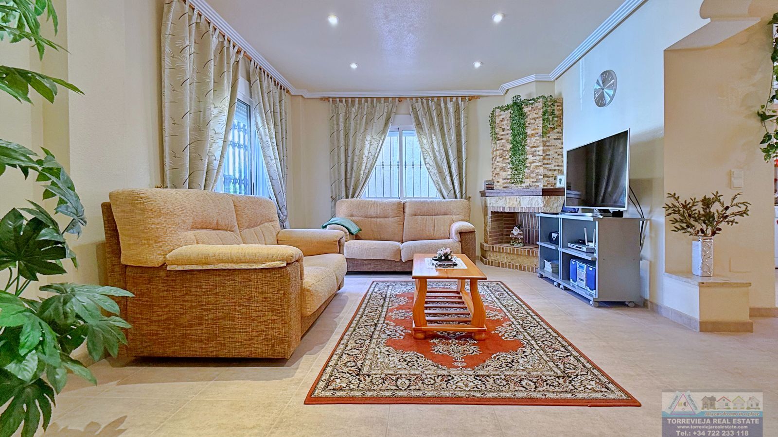 Venta de villa en Orihuela