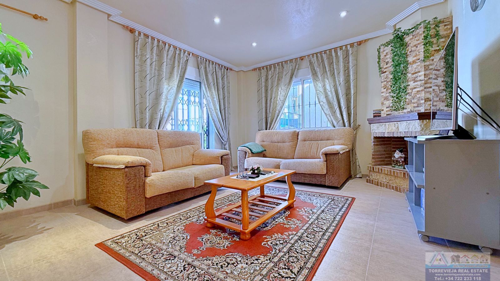Venta de villa en Orihuela