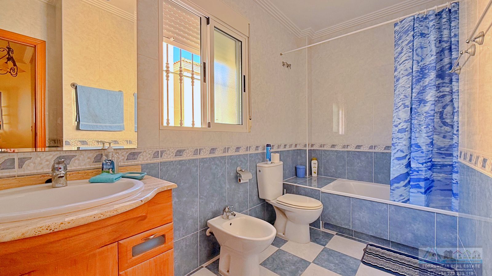 Venta de villa en Orihuela
