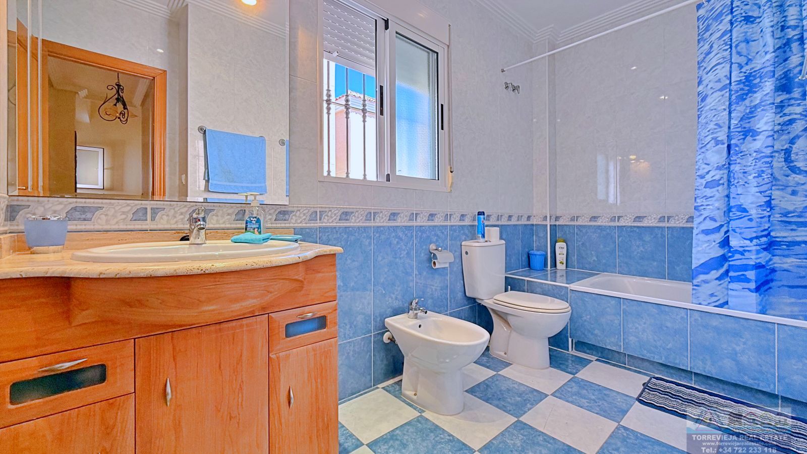 Venta de villa en Orihuela
