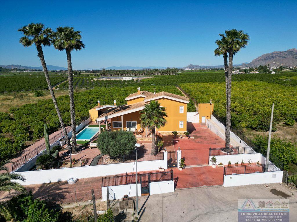 Venta de chalet en Orihuela