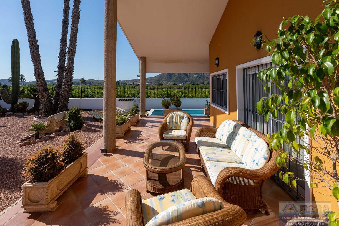 Venta de chalet en Orihuela
