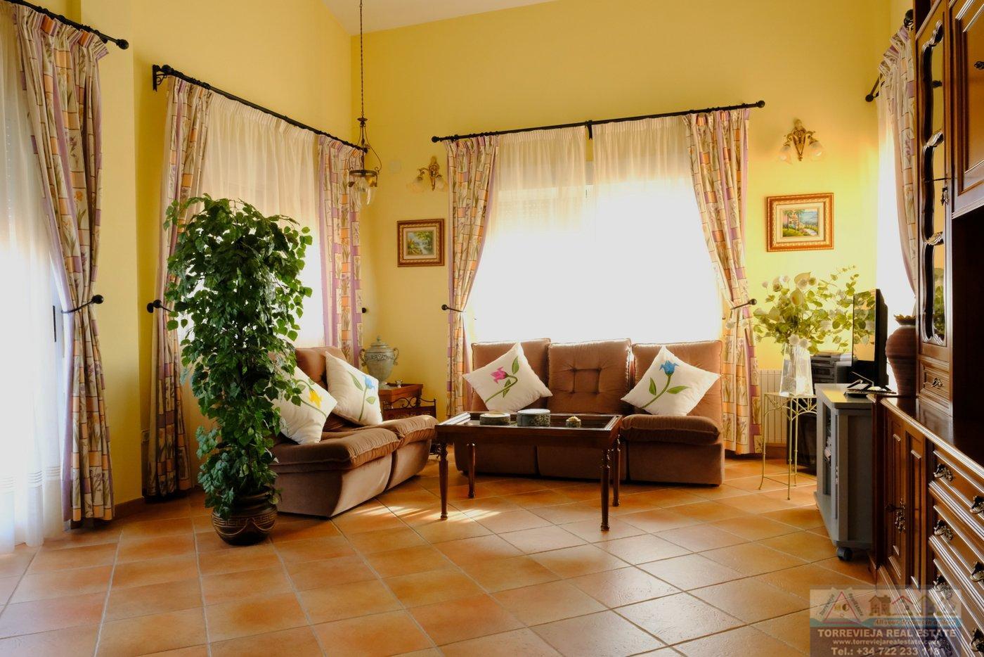 Venta de chalet en Orihuela