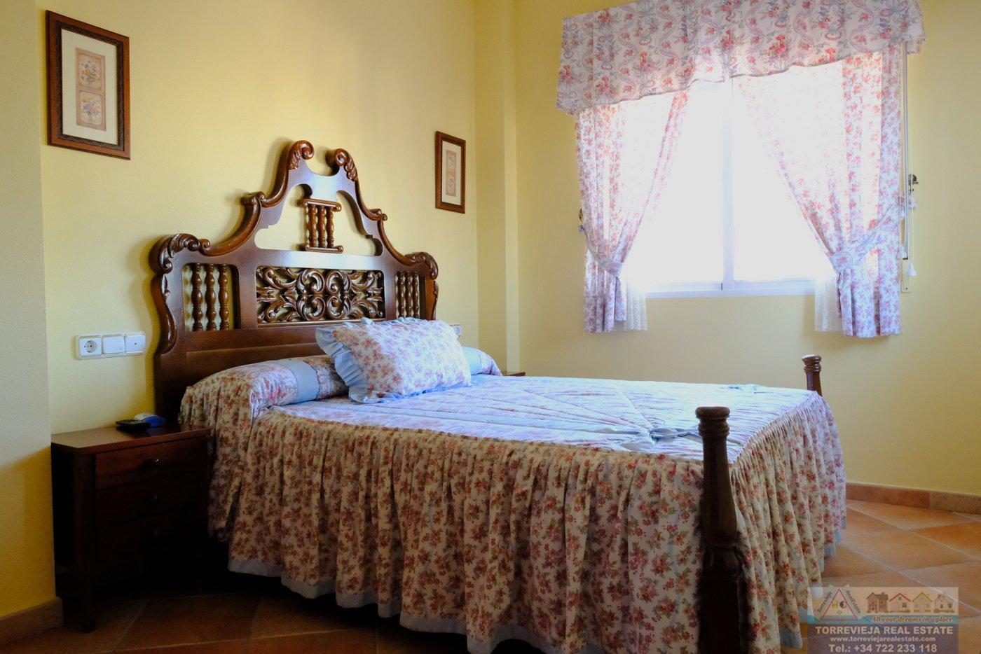 Venta de chalet en Orihuela