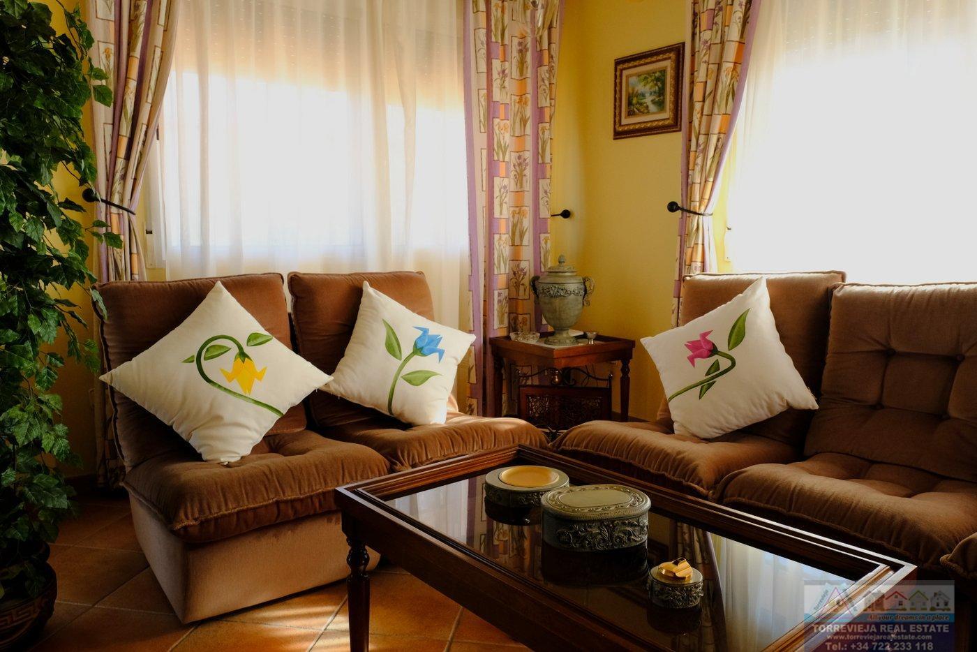 Venta de chalet en Orihuela