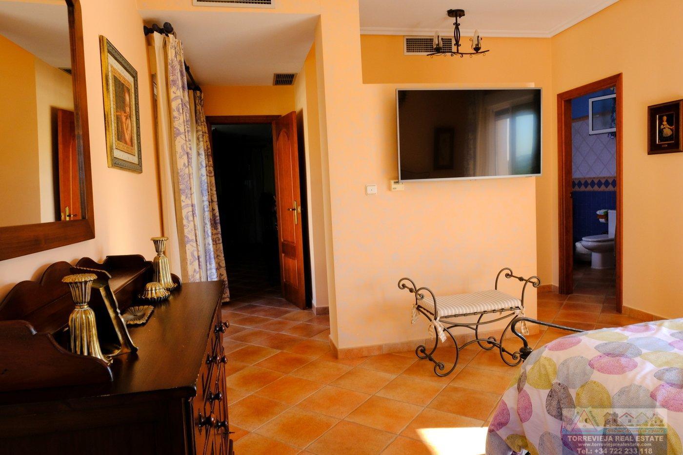 Venta de chalet en Orihuela