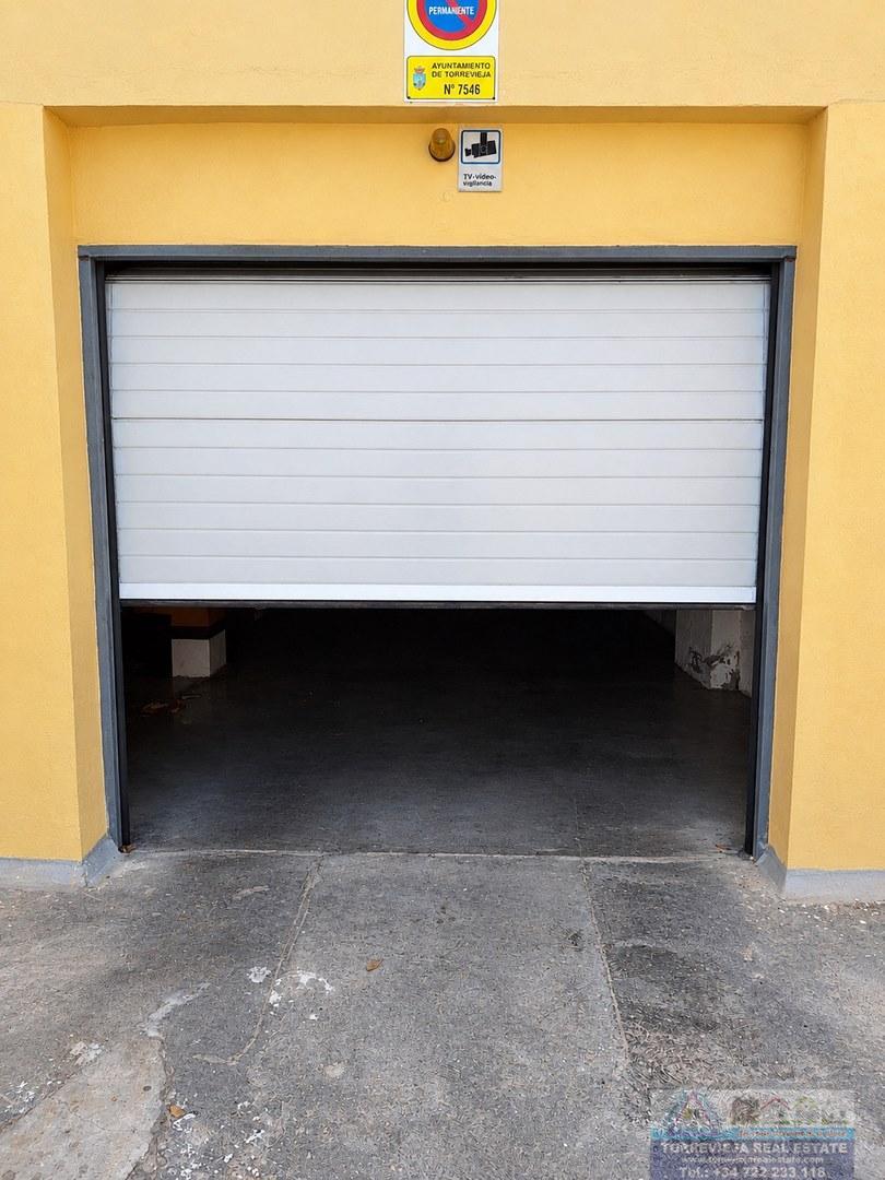 Venta de garaje en Torrevieja