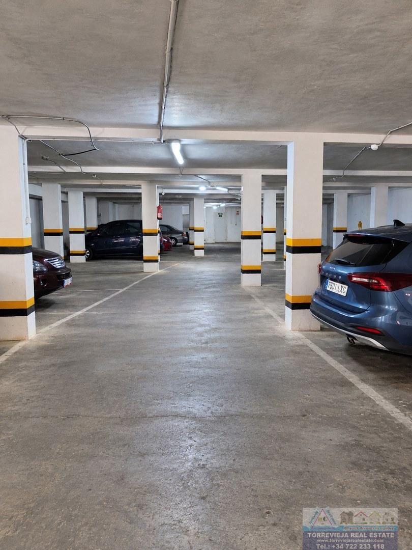Venta de garaje en Torrevieja