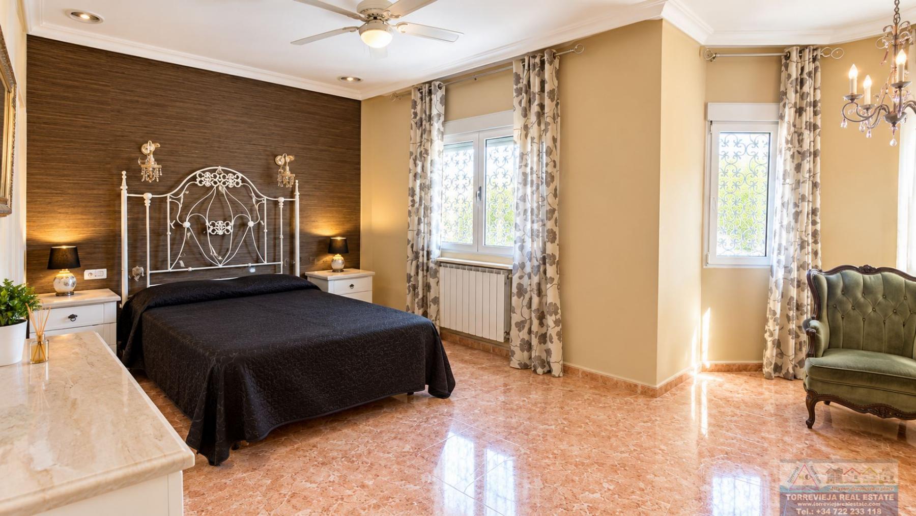 Venta de chalet en Benferri