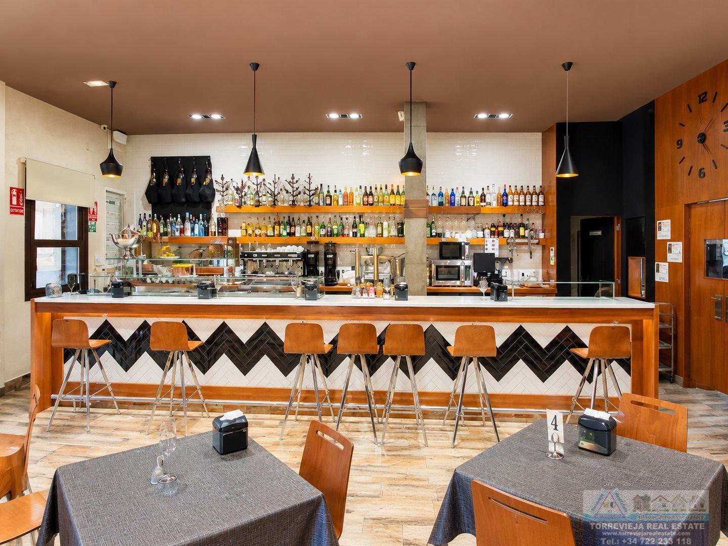 Venta de local en Orihuela