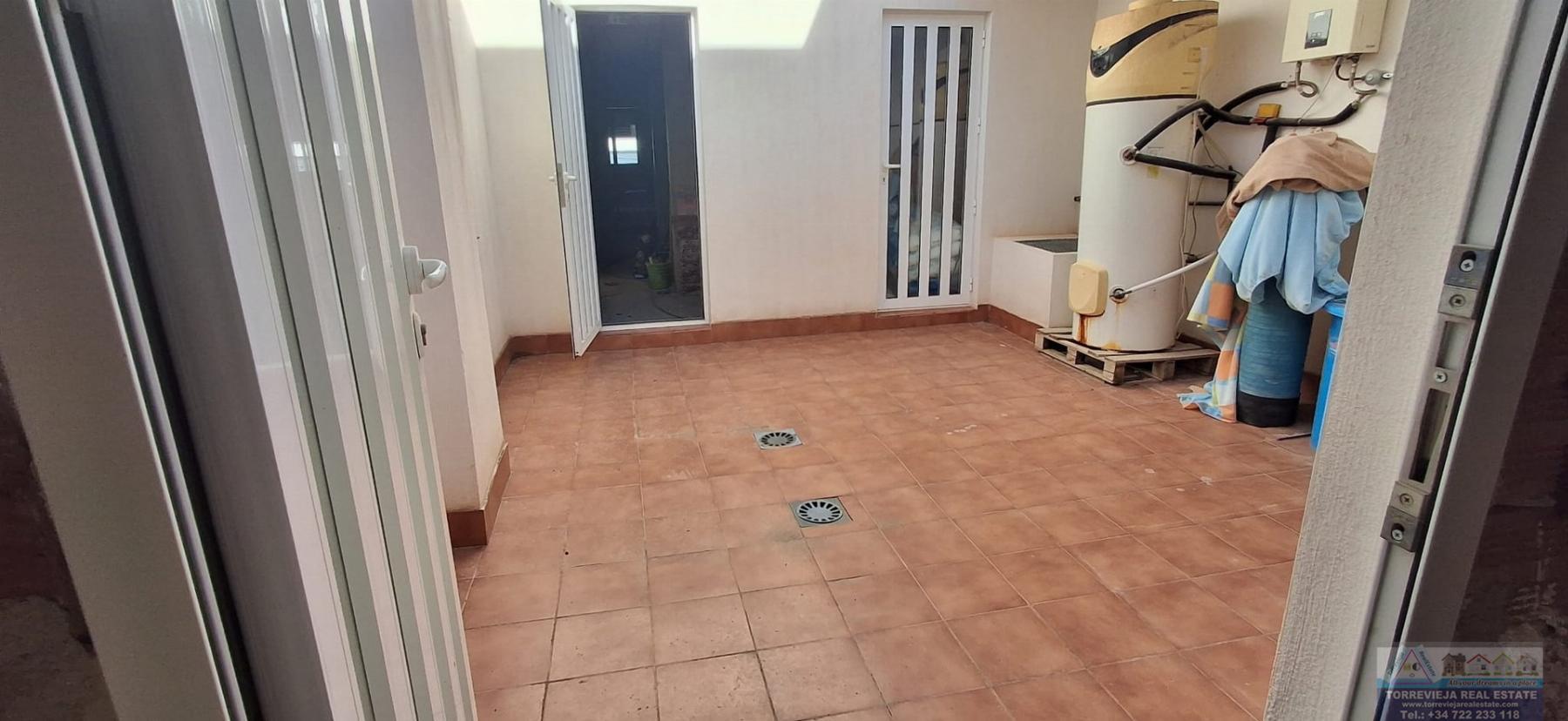 Venta de local en Orihuela