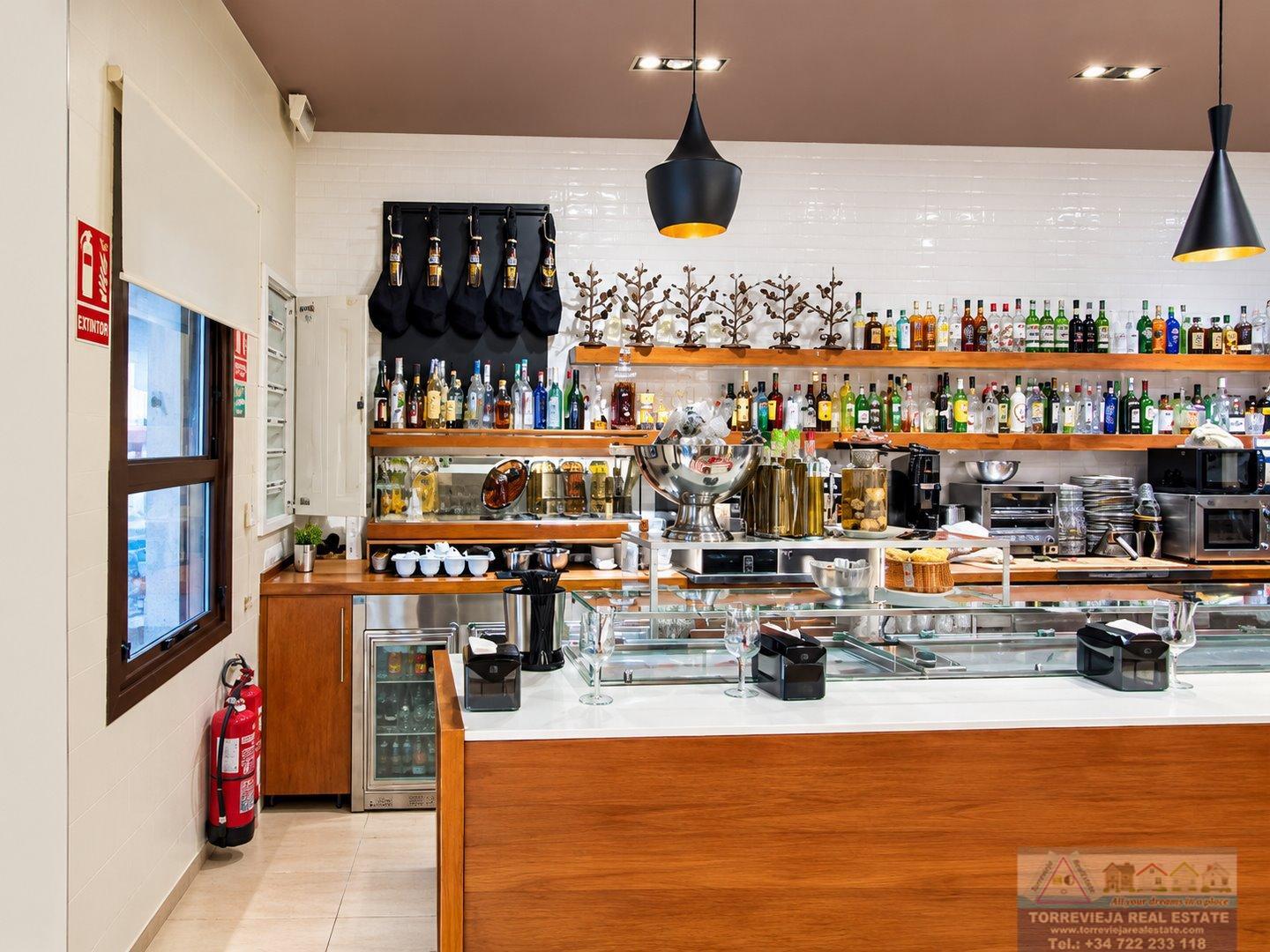 Venta de local en Orihuela