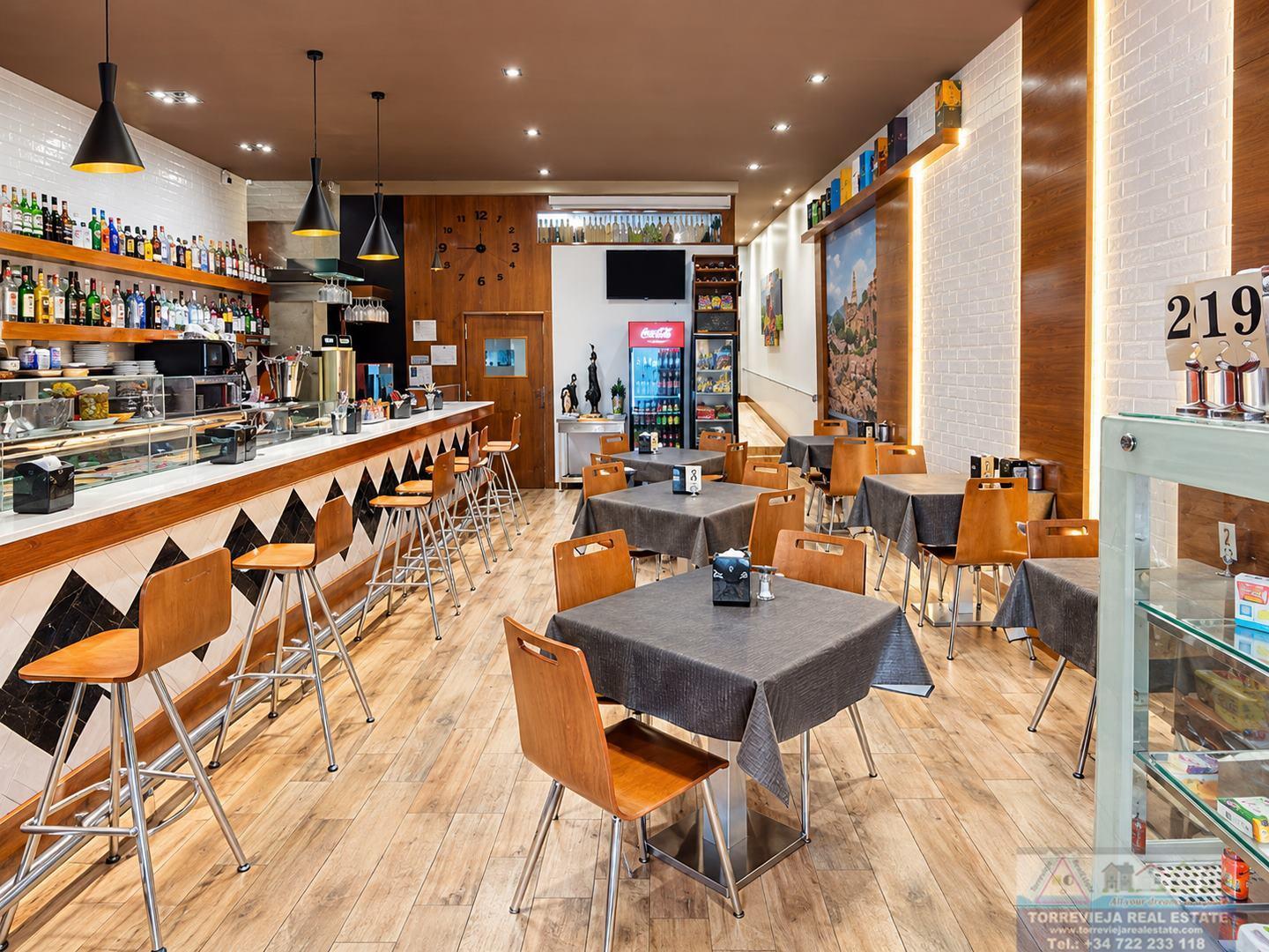 Venta de local en Orihuela