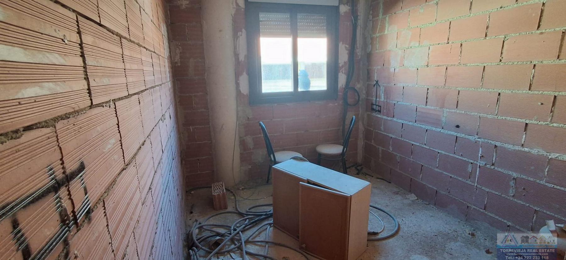 Venta de local en Orihuela