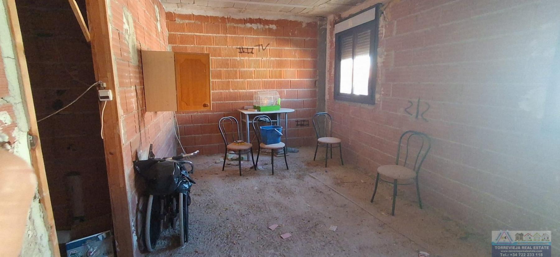 Venta de local en Orihuela