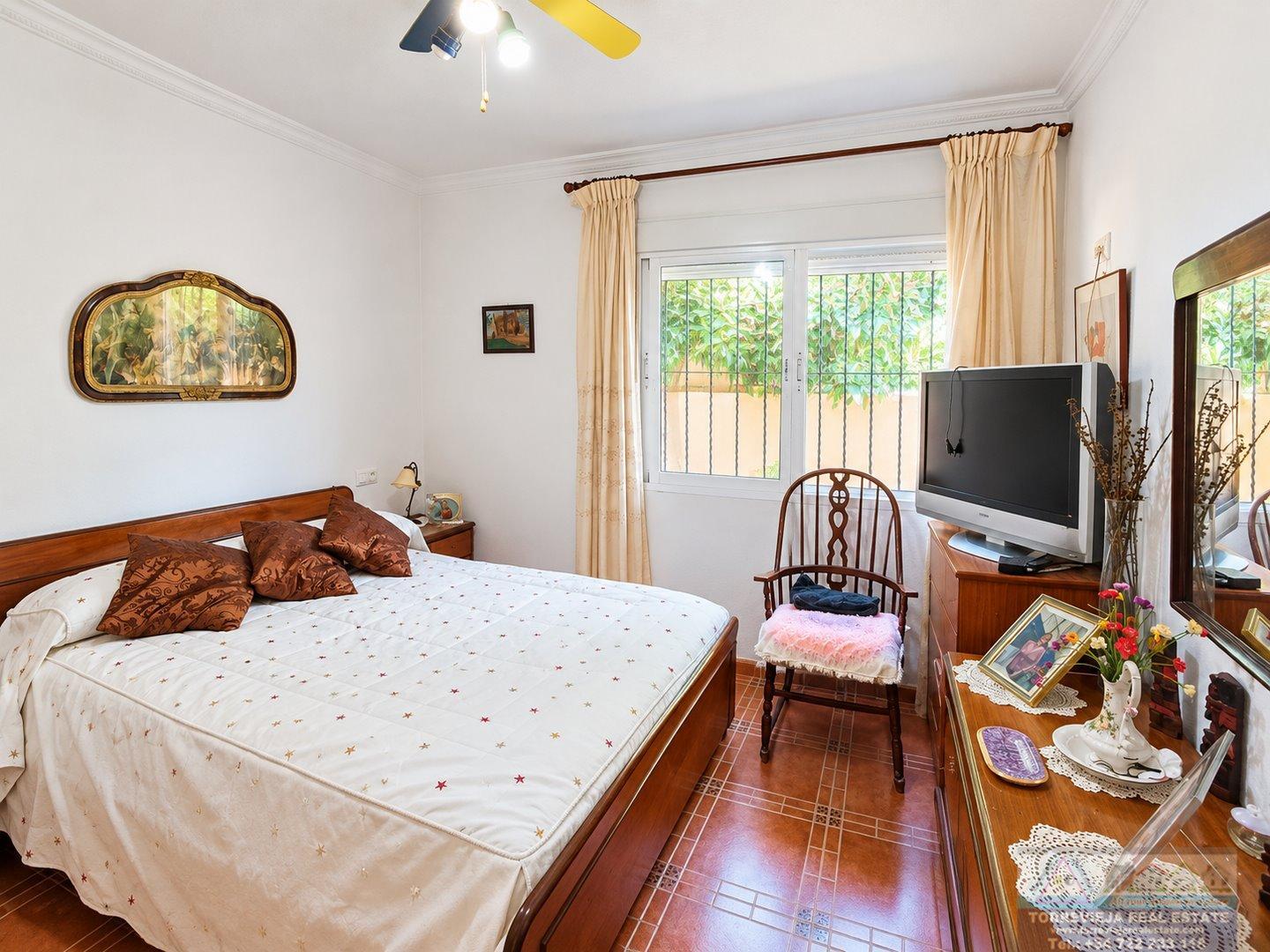 Venta de chalet en San Miguel de Salinas
