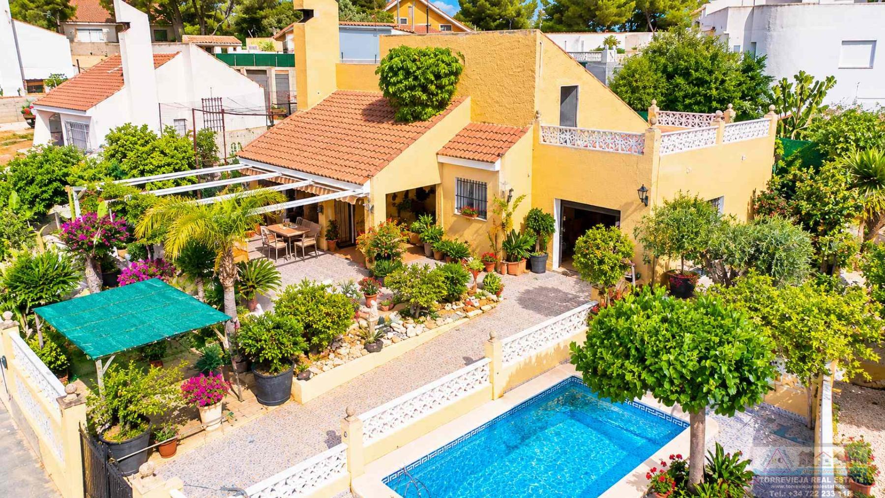 Venta de chalet en San Miguel de Salinas