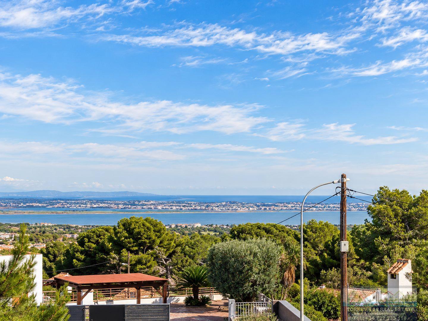 Venta de chalet en San Miguel de Salinas