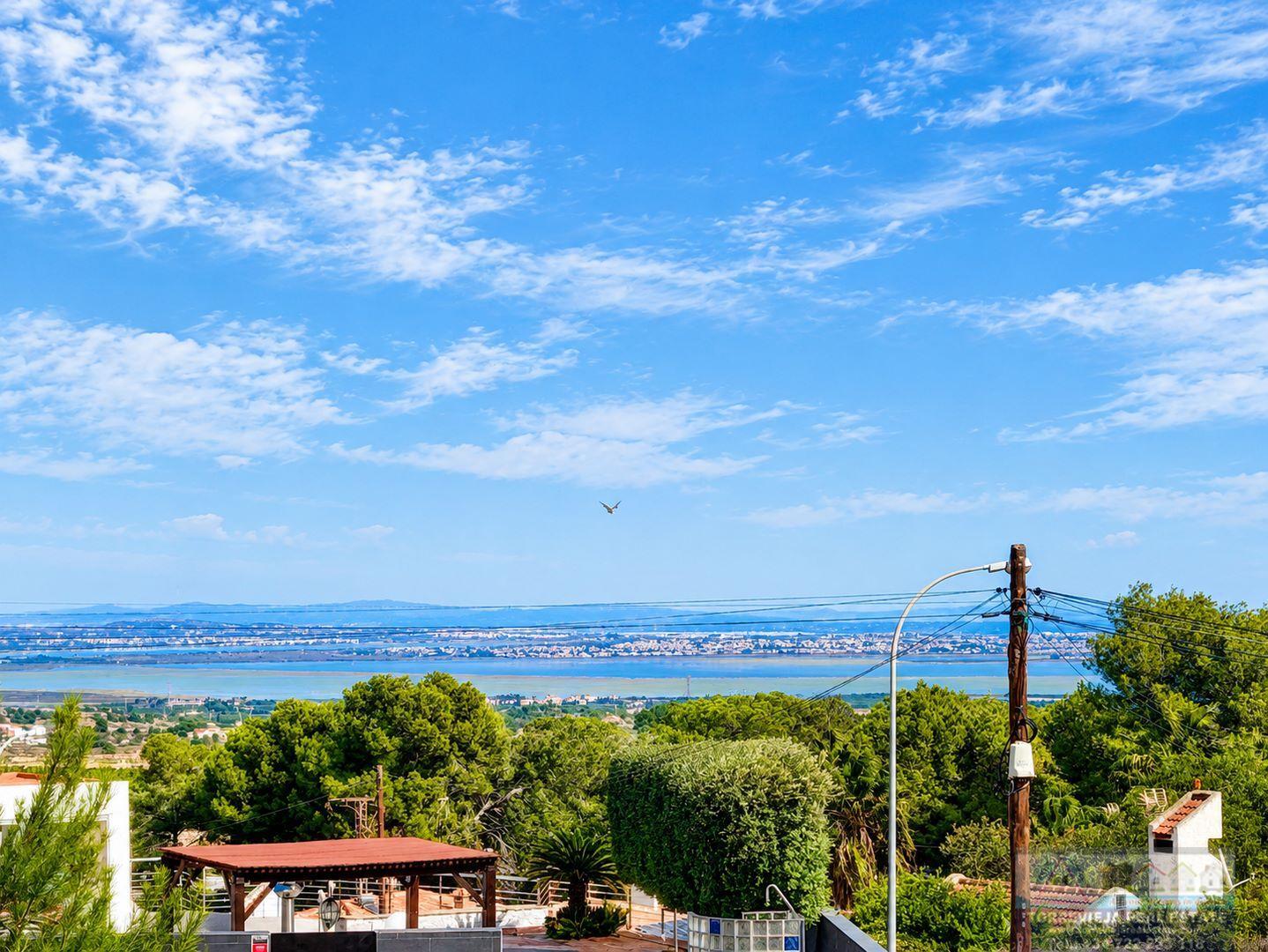 Venta de chalet en San Miguel de Salinas
