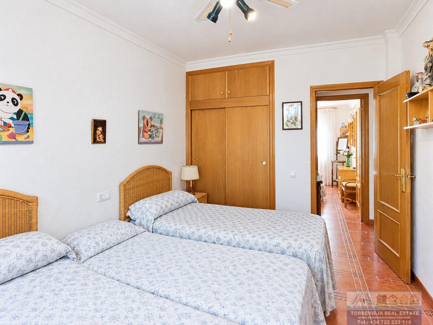 Venta de chalet en San Miguel de Salinas