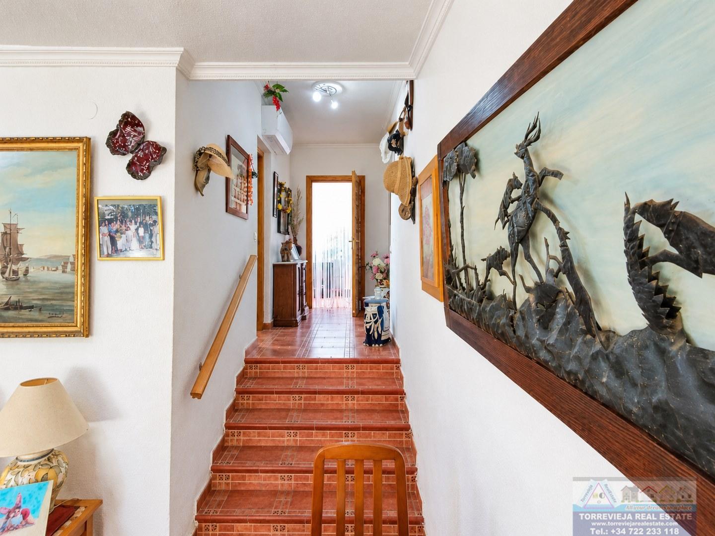 Venta de chalet en San Miguel de Salinas