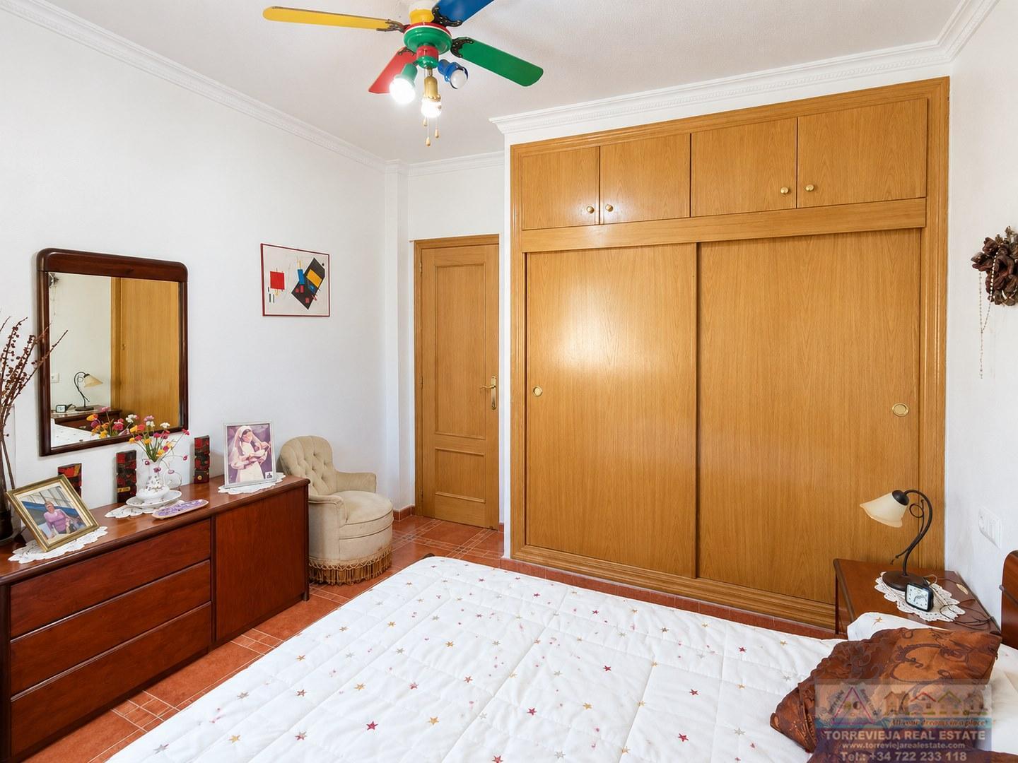 Venta de chalet en San Miguel de Salinas