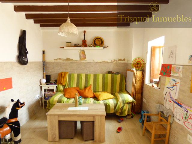 For sale of house in Triana