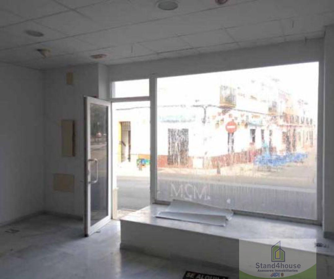 For sale of commercial in Almonte