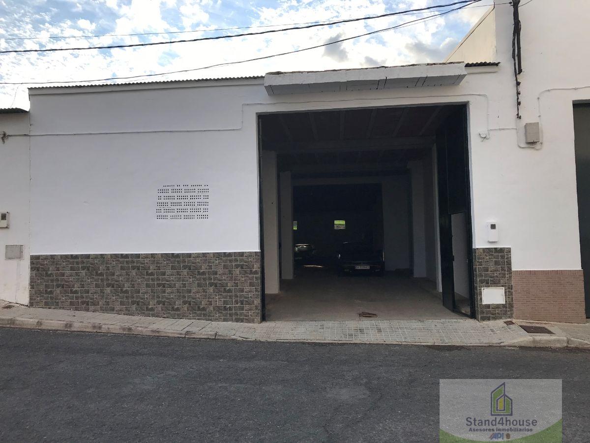 For sale of industrial plant/warehouse in La Palma del Condado