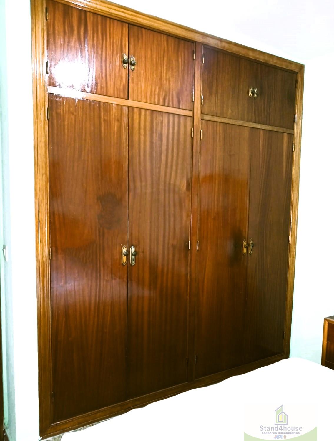 Armoire