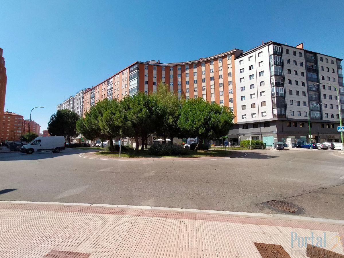 For sale of office in Burgos