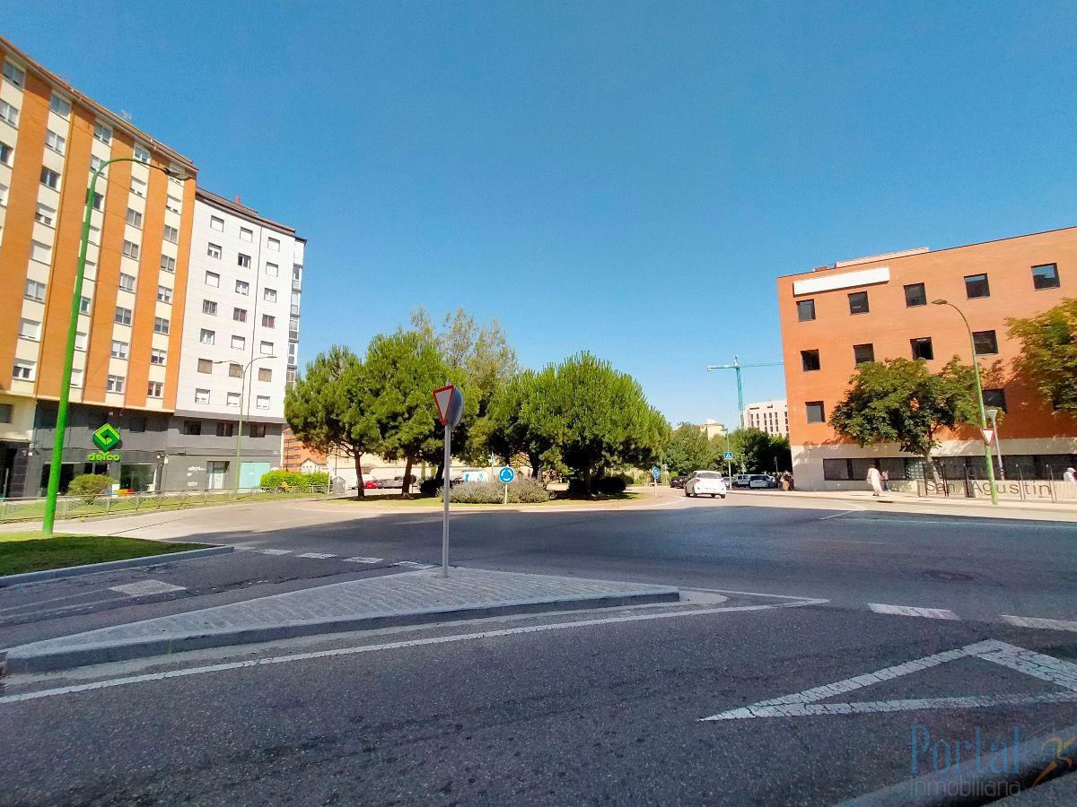 For sale of office in Burgos