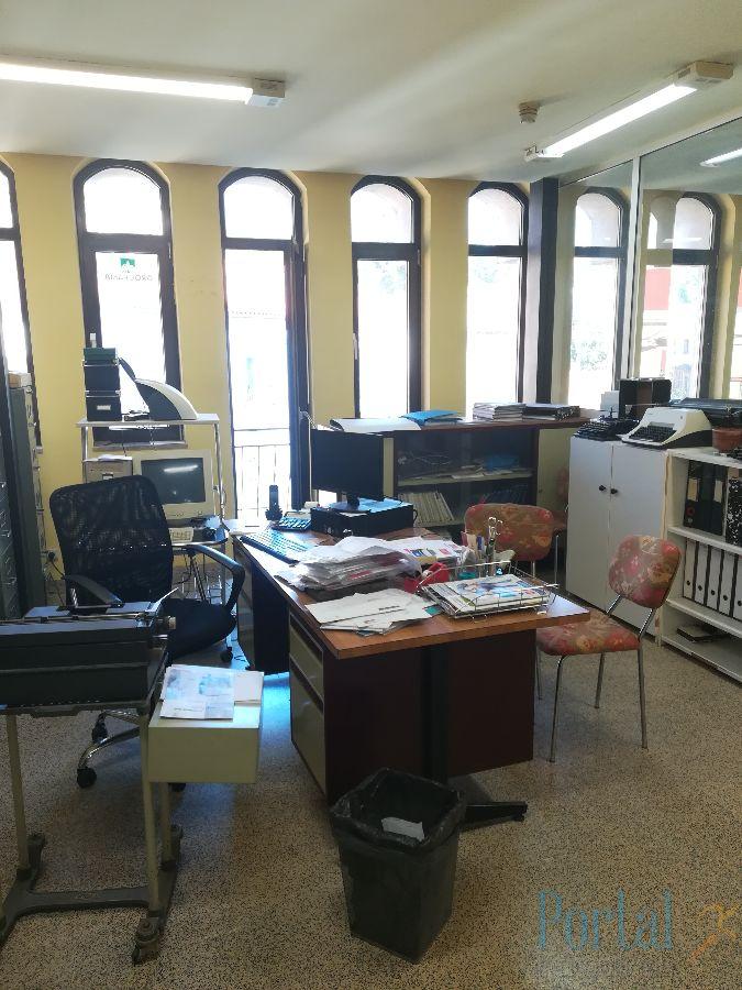 For sale of office in Burgos