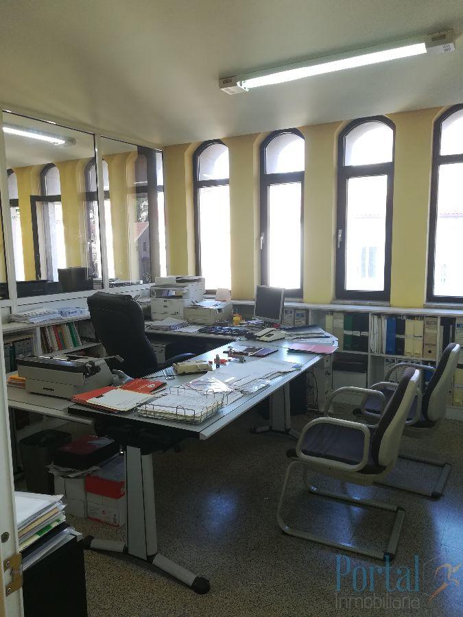 For sale of office in Burgos