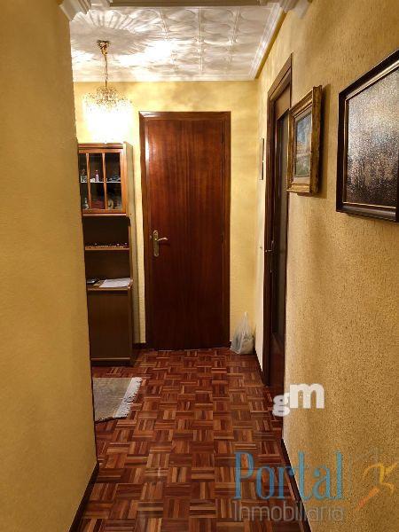 For sale of flat in Burgos