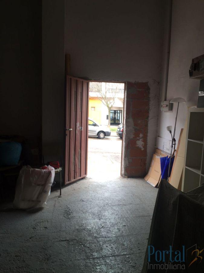 For rent of commercial in Burgos